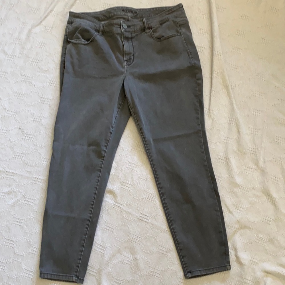Denim spandex jeans
